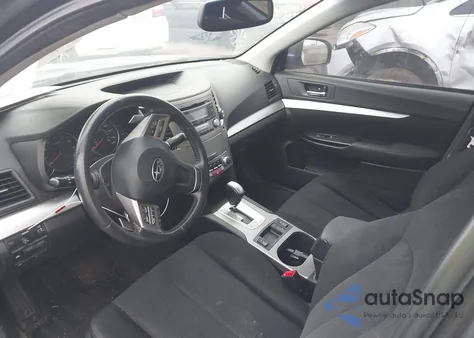 2013 Subaru Legacy 2.5I Premium z USA, uszkodzony, nr VIN 4S3BMBG6XD3020781